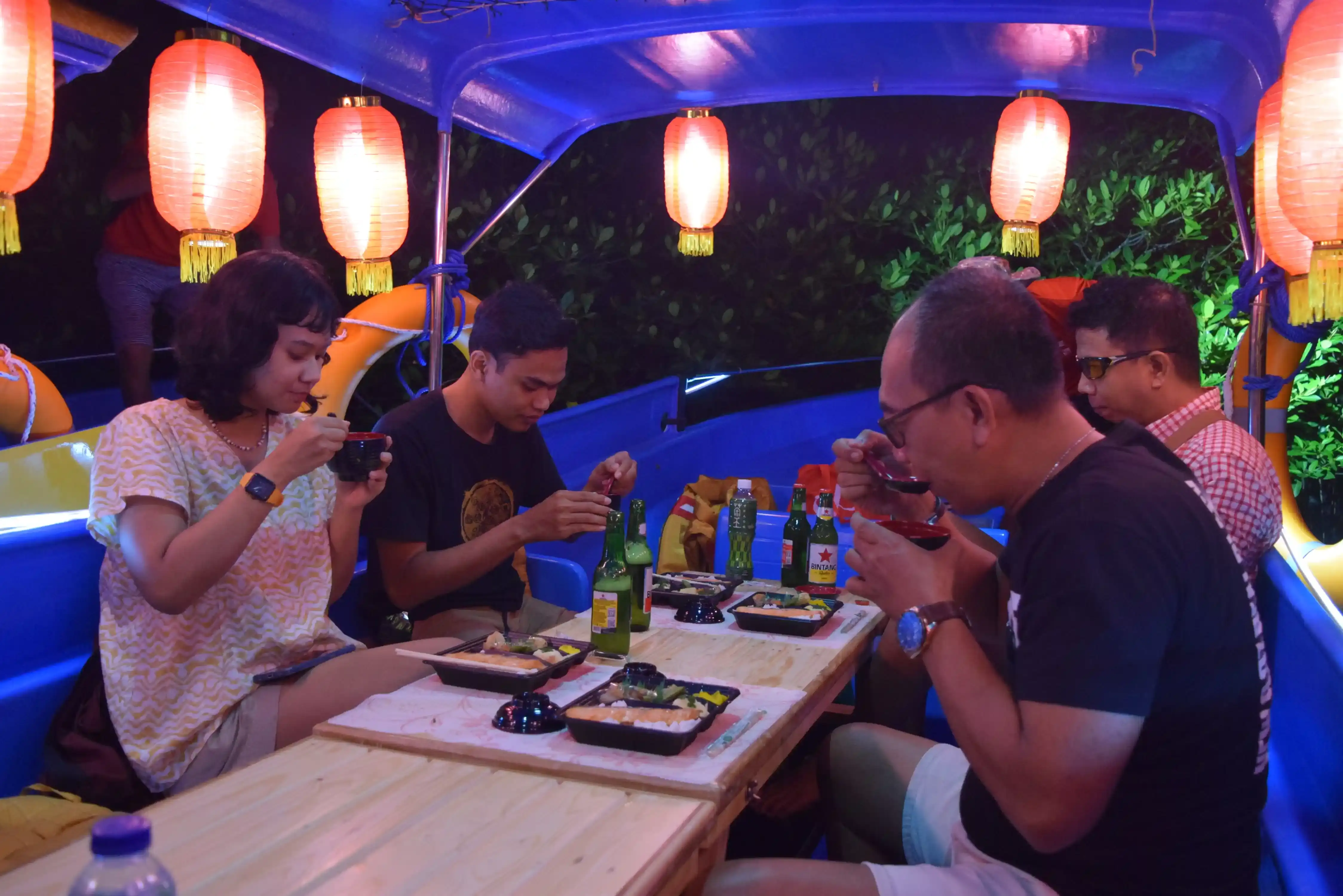 Gallery image <p dir="auto" style="white-space: pre-wrap;">マングローブ・ナイト・クルーズ</p> - 6